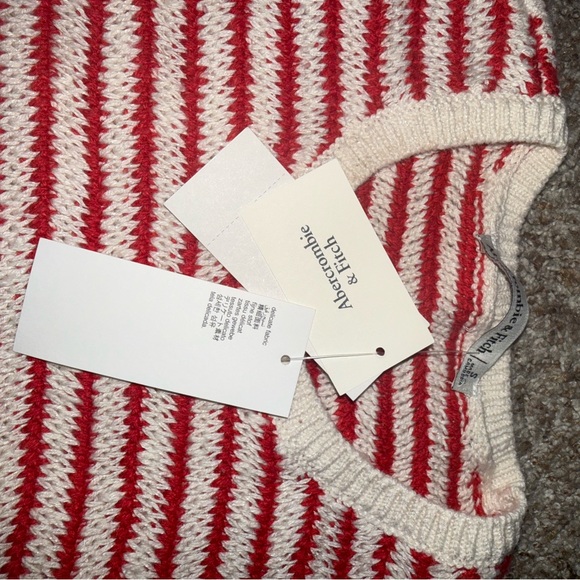 Abercrombie & Fitch Red and Cream Striped Knit Set - Picture 5 of 7
